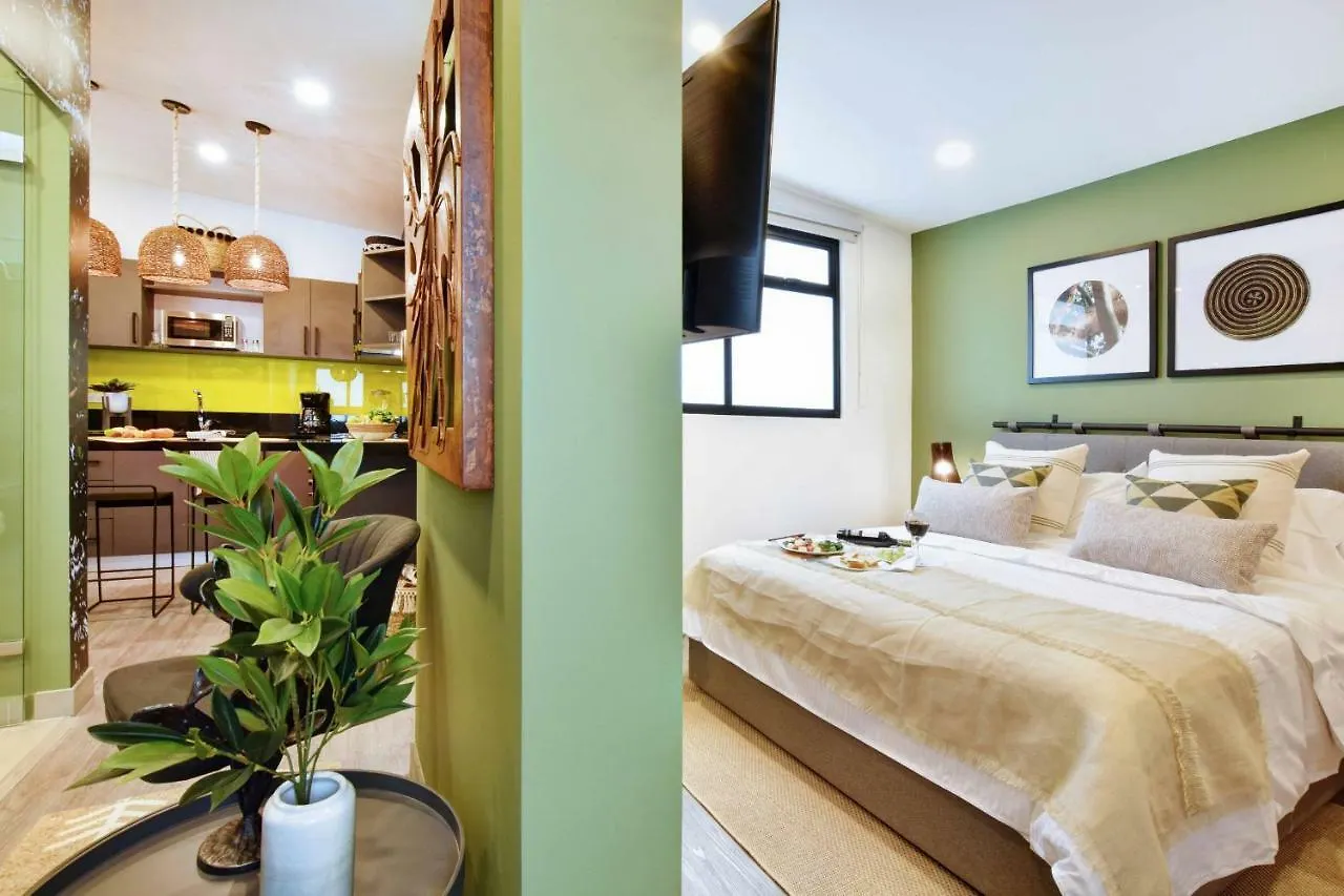 Evergreen Suites By Lifeafar Medellin Colombia
