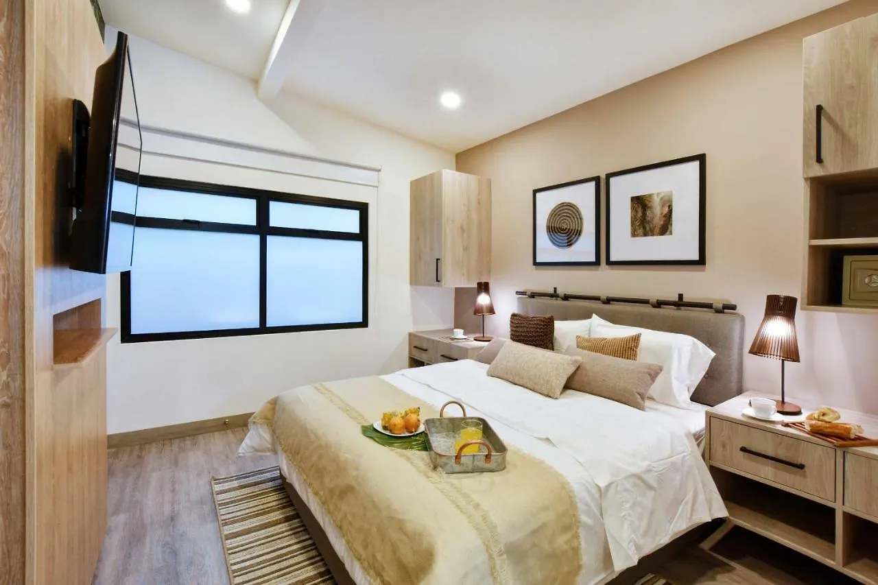 Evergreen Suites By Lifeafar Medellin Apartment